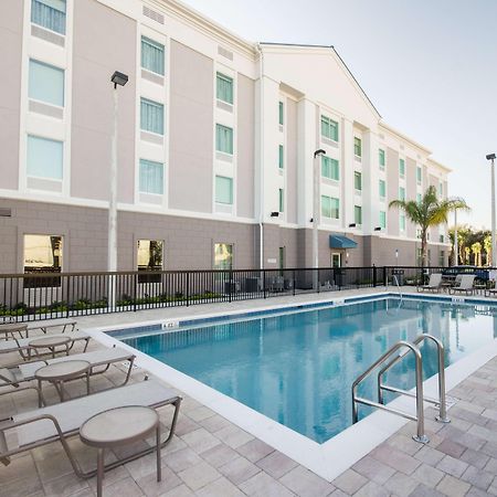 Hampton Inn & Suites Orlando Near Seaworld Williamsburg Exterior photo