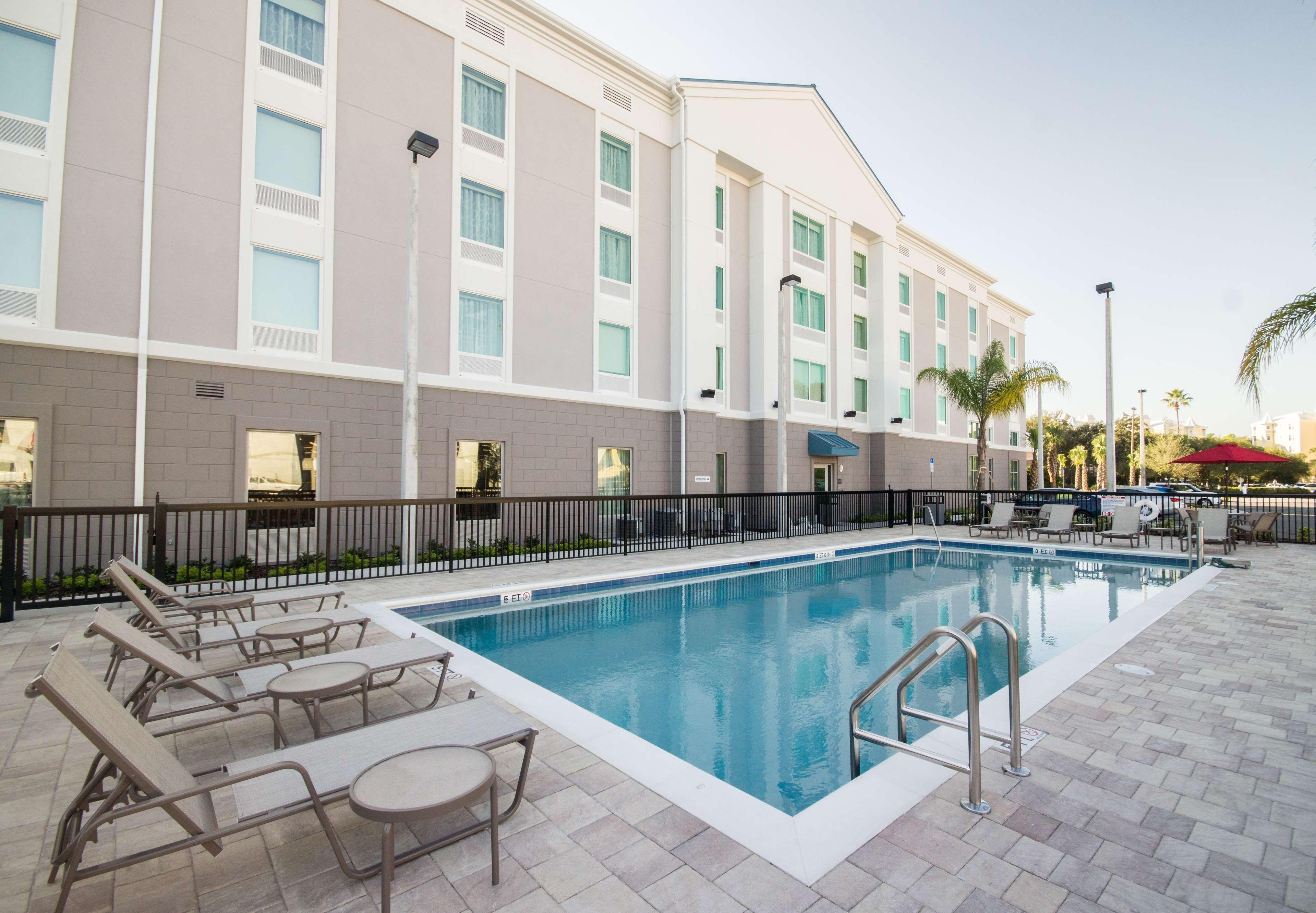 Hampton Inn & Suites Orlando Near Seaworld Williamsburg Exterior photo